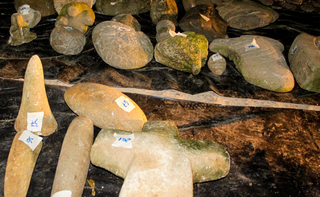 Guatemala detiene a 2 ciudadanos de EU con 166 piezas arqueológicas