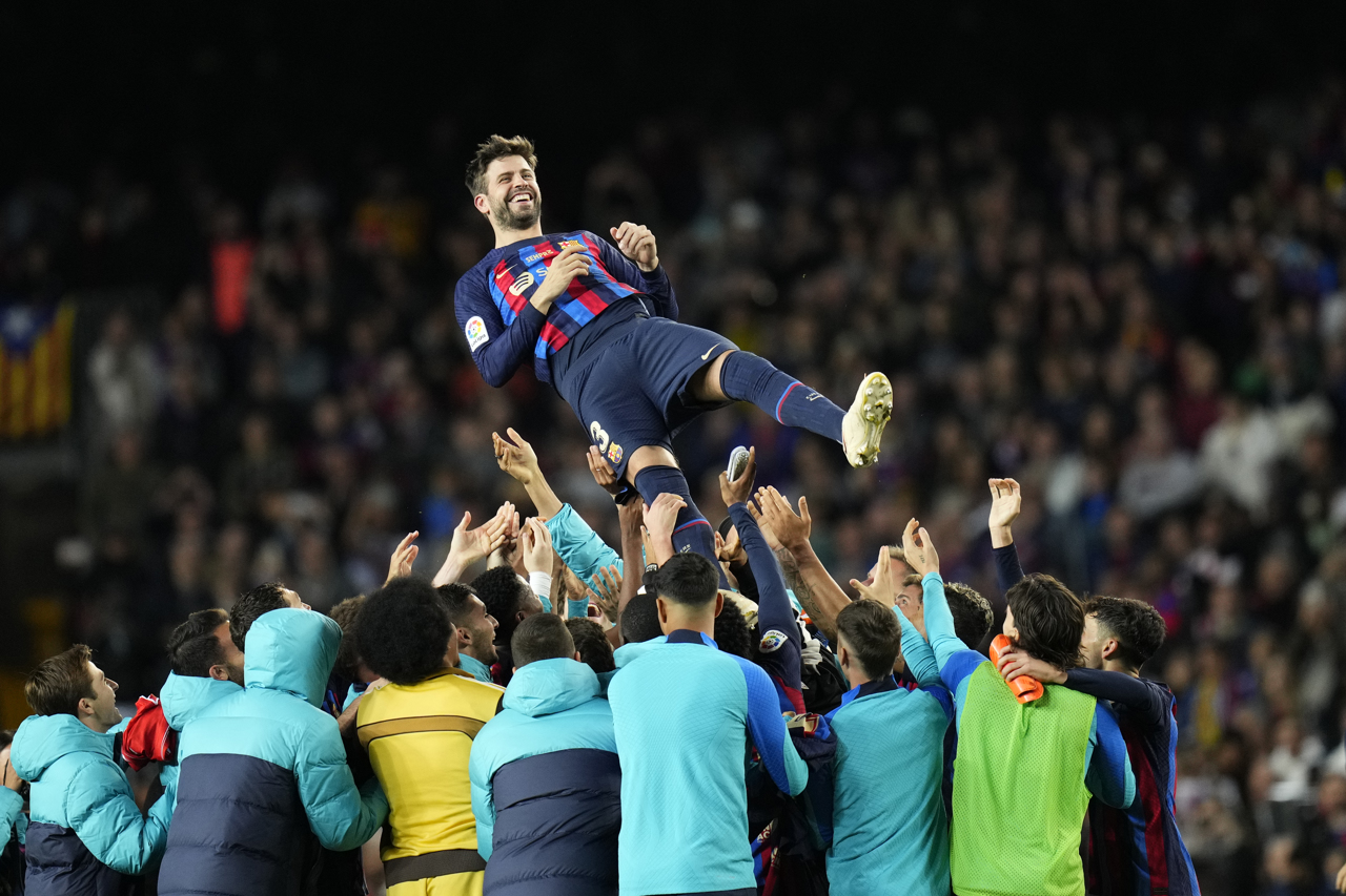 El Barça homenajea a Piqué y Osasuna sueña con competencias europeas