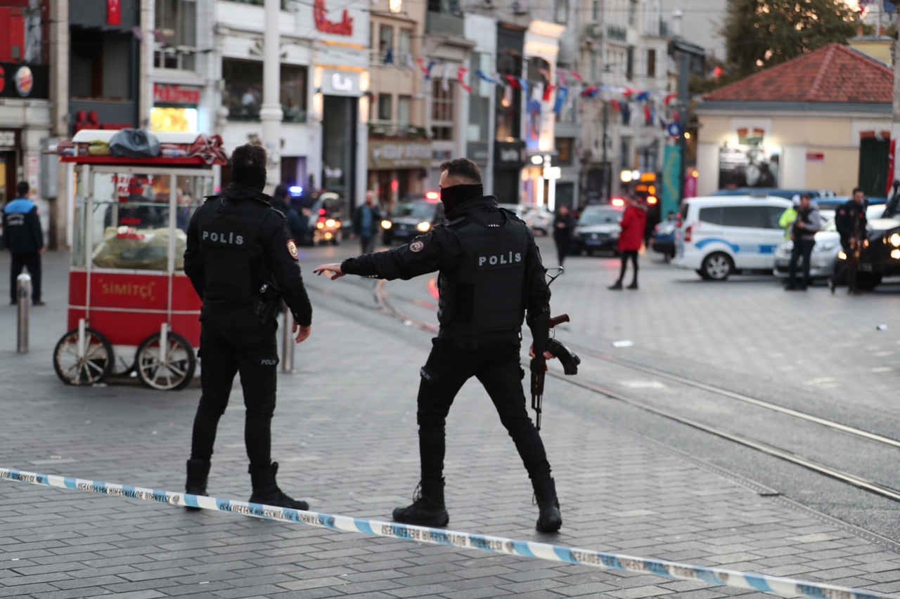 Un ataque terrorista en Estambul deja al menos 6 muertos y 81 heridos