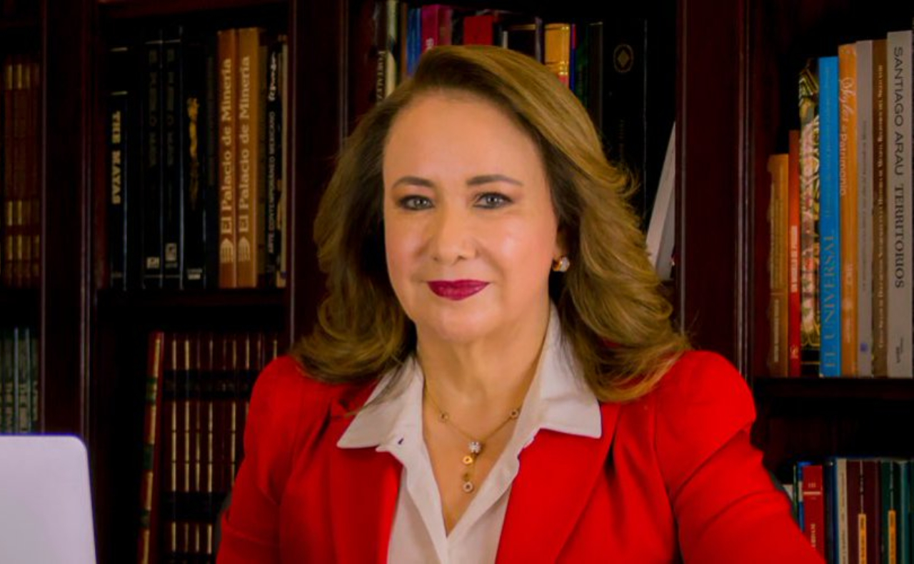 Yasmín Esquivel reafirma que es la autora original de la tesis y confía en veredicto de la UNAM