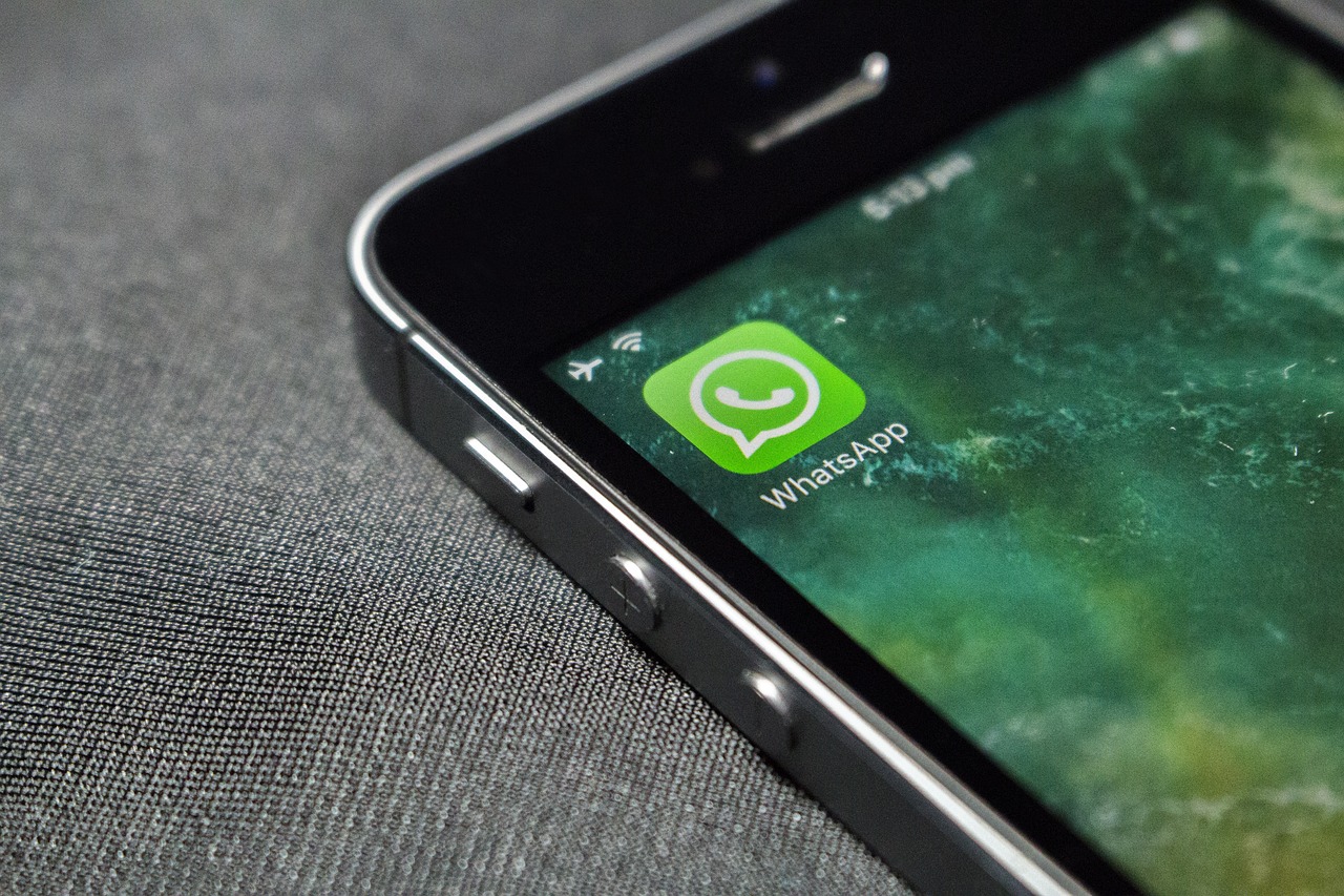 Irán mantiene el bloqueo de WhatsApp e Instagram