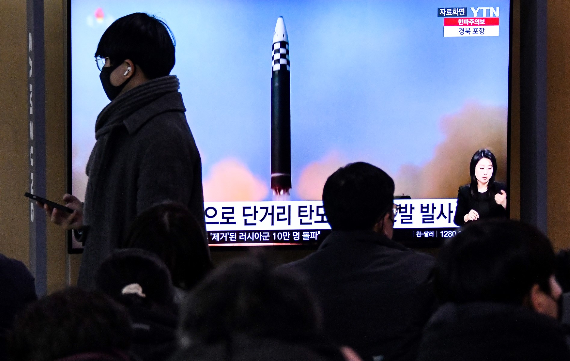 Corea del Norte lanza misiles balísticos al mar de Japón, pese a sanciones