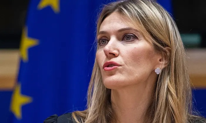 Eurodiputada griega es destituida como vicepresidenta de la UE en medio del escándalo de Qatar