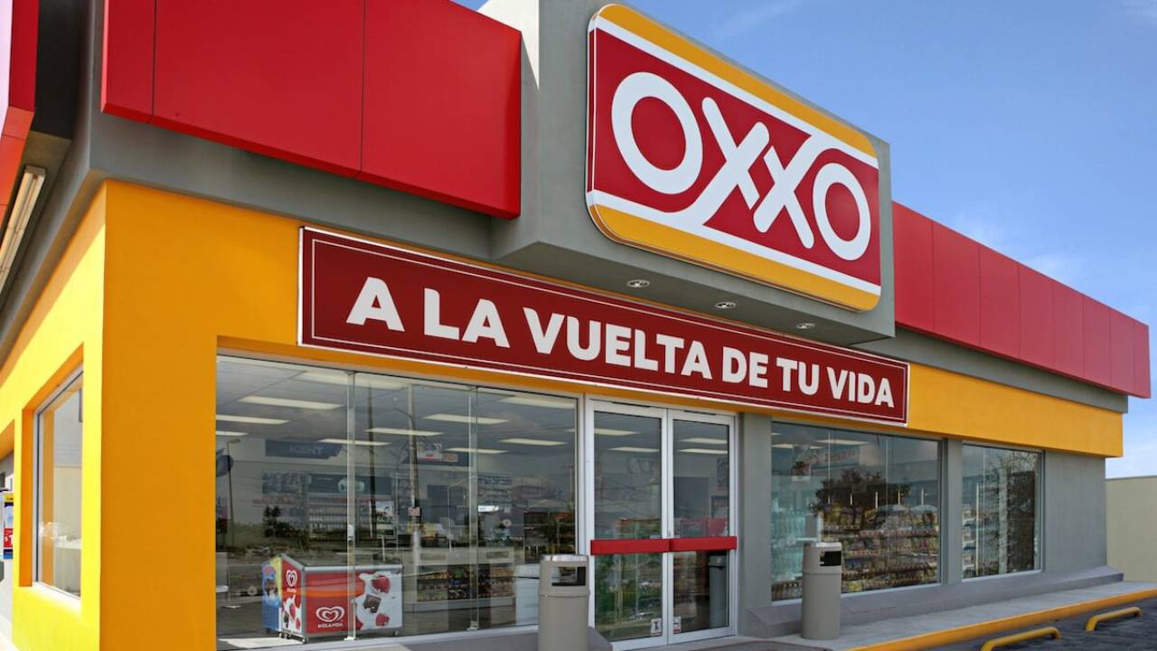 Clientes de HSBC podrán retirar dinero en efectivo en el Oxxo