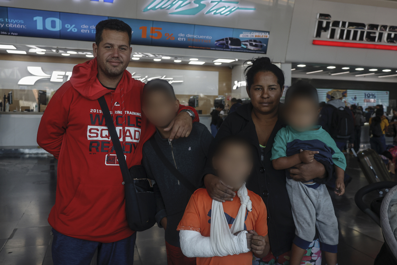 Los migrantes venezolanos en la CDMX enfrentan acoso y extorsión
