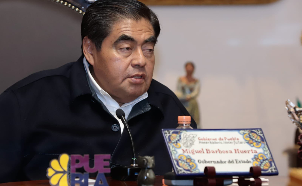 Gobierno de Puebla anuncia homenaje a Barbosa, con presencia de AMLO
