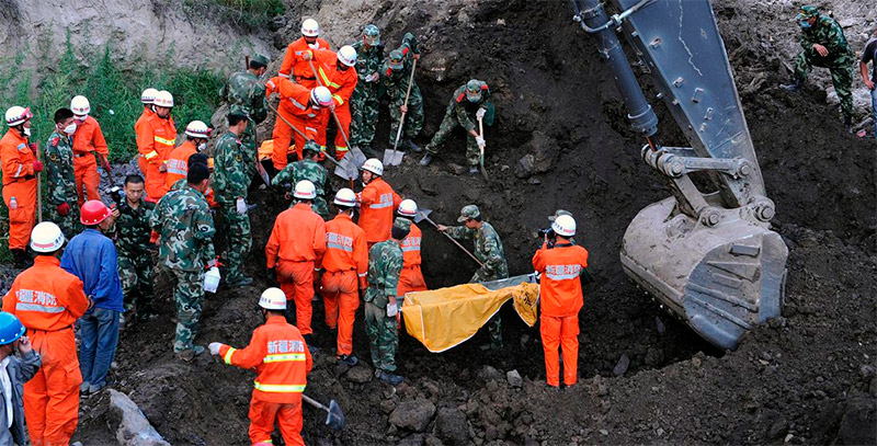 Atrapados bajo tierra 18 mineros en provincia china de Xinjiang