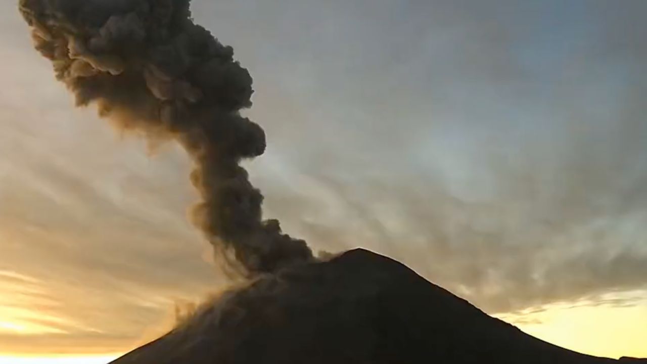 El Popocatépetl registra explosión y hace vibrar puertas y ventanas en Atlixco