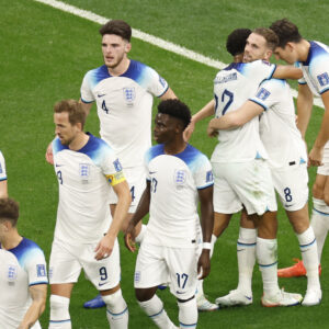 Inglaterra cumple con los pronósticos y está en los cuartos de Final