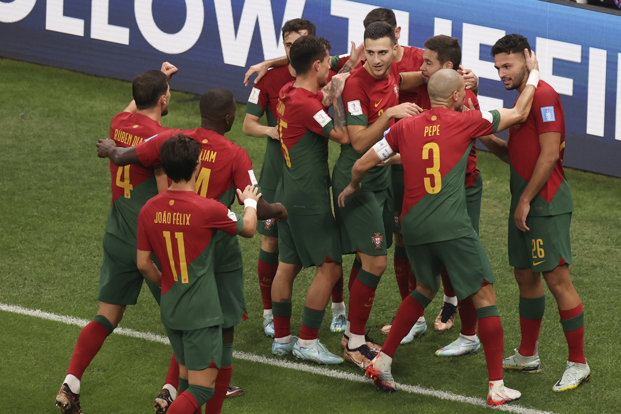 Portugal golea a Suiza y se enfrentará a Marruecos en los Cuartos de Final