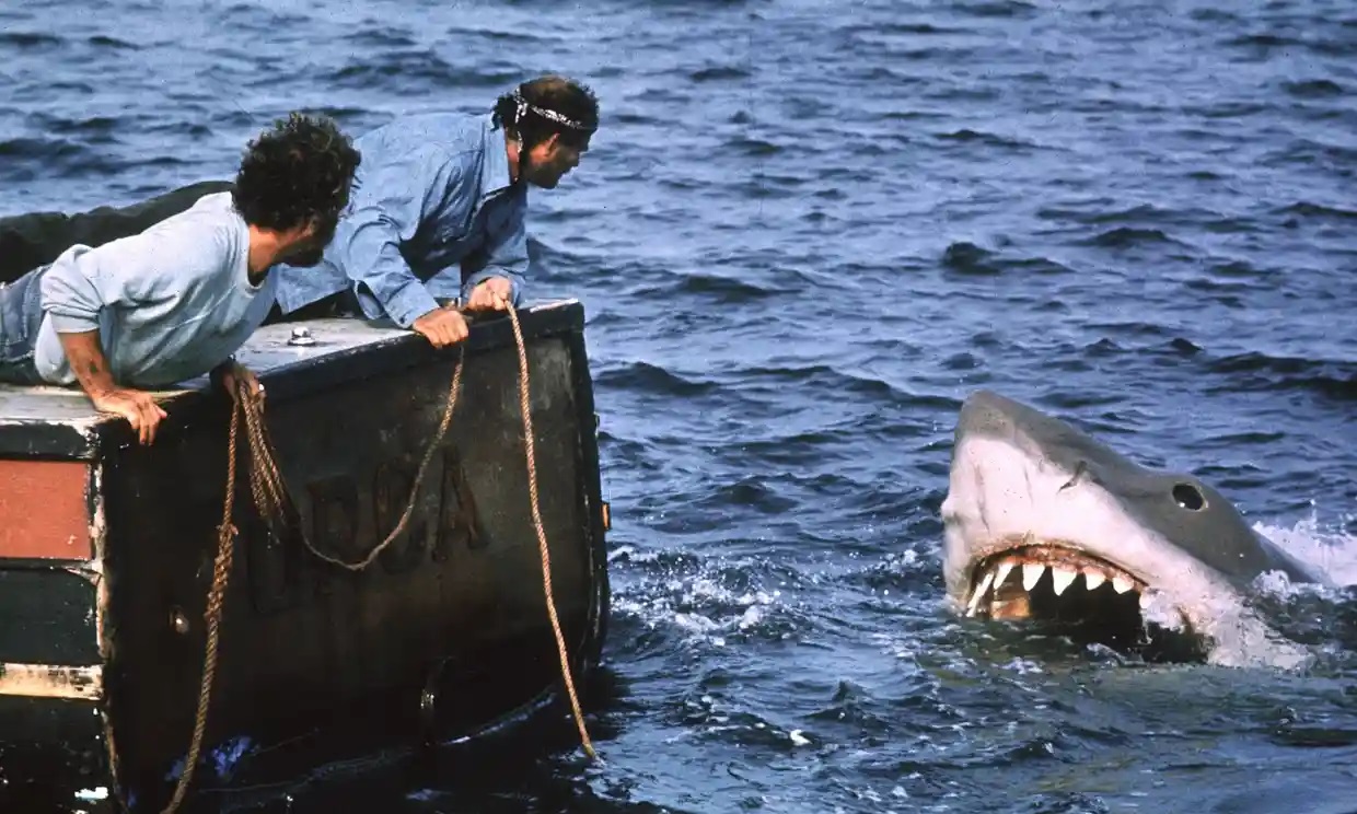Spielberg habla de sentirse culpable por el daño que la exitosa película Tiburón pudo causar a los tiburones