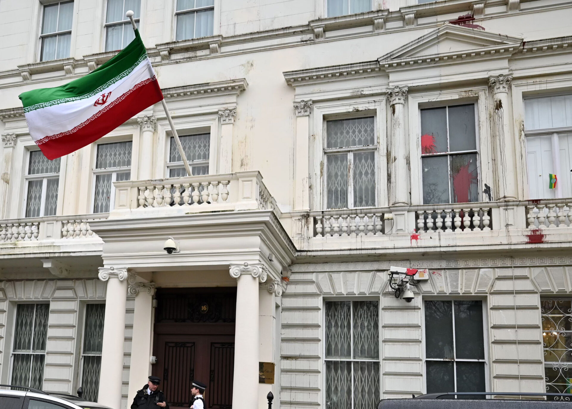 Irán ejecuta en la horca a un británico-iraní acusado de espionaje 