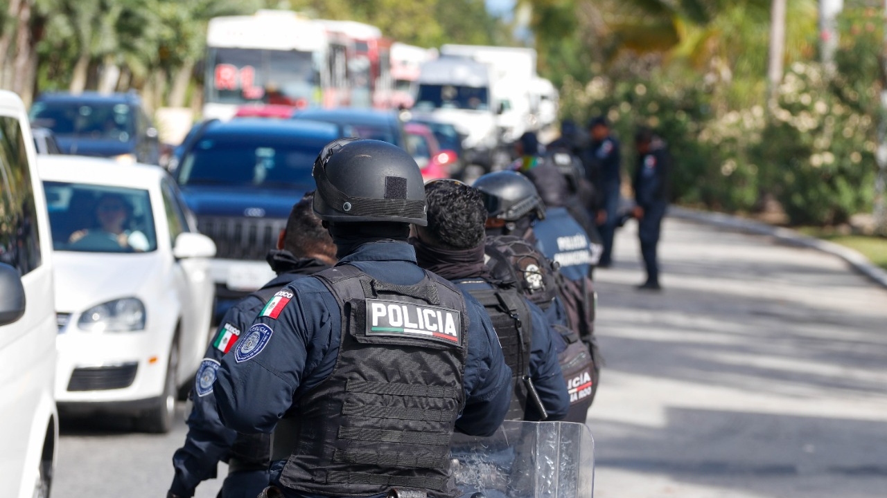 Ayuntamiento de Benito Juárez solicitará retirar concesiones a taxistas de Cancún
