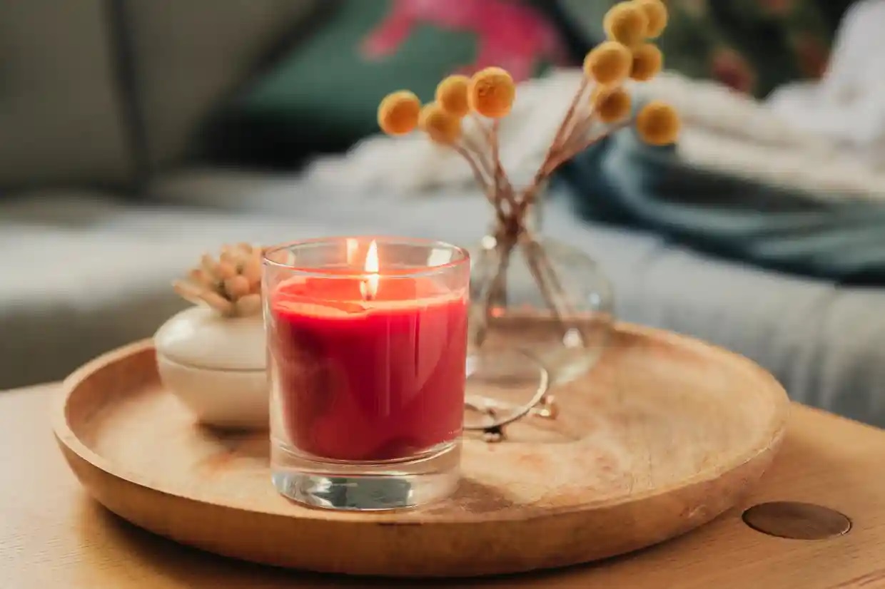¿Demasiadas velas aromáticas? Así influyen los olores en la calidad del aire en tu hogar