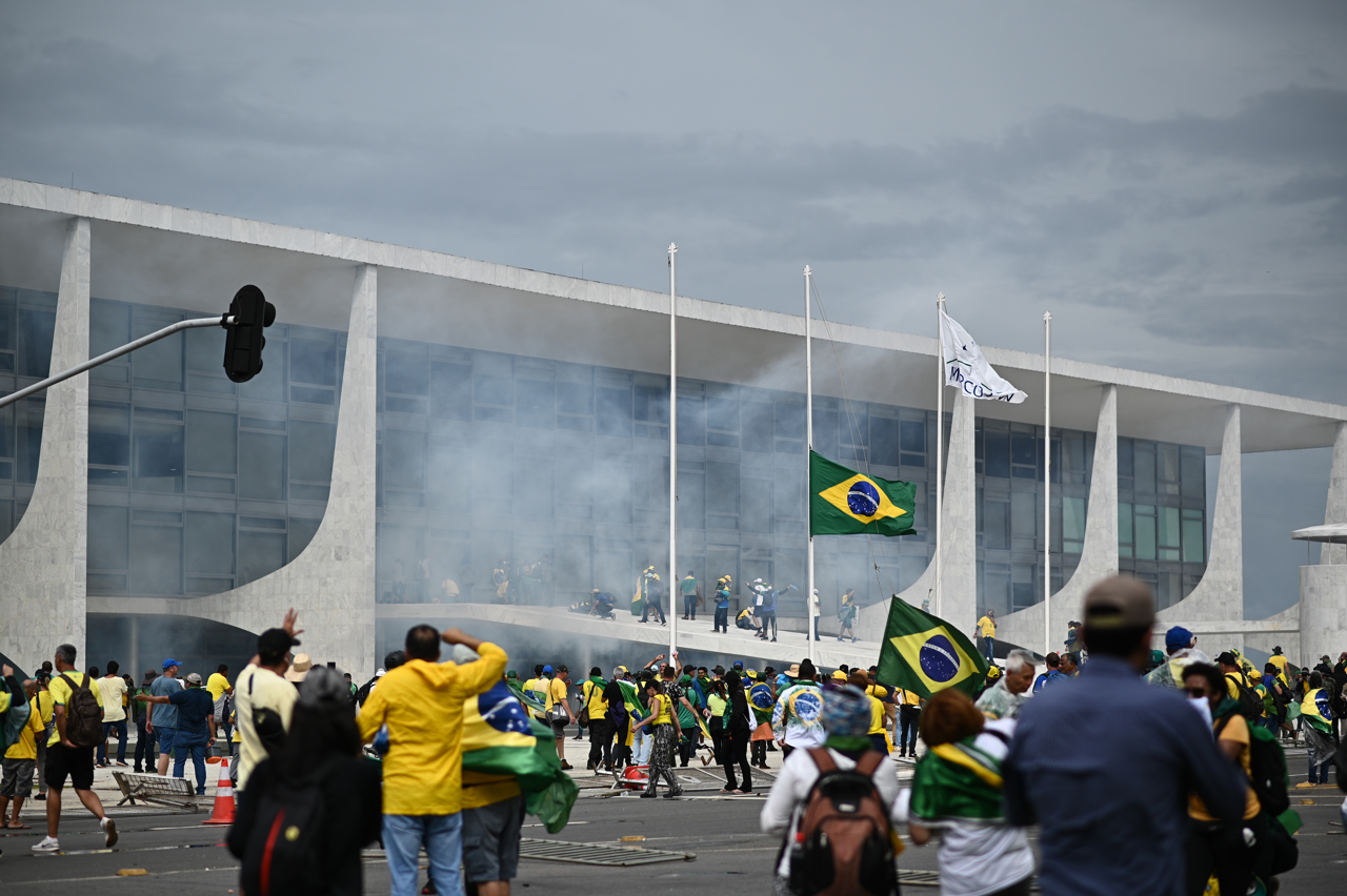 La policía recupera el control del Congreso, Presidencia y el Supremo de Brasil