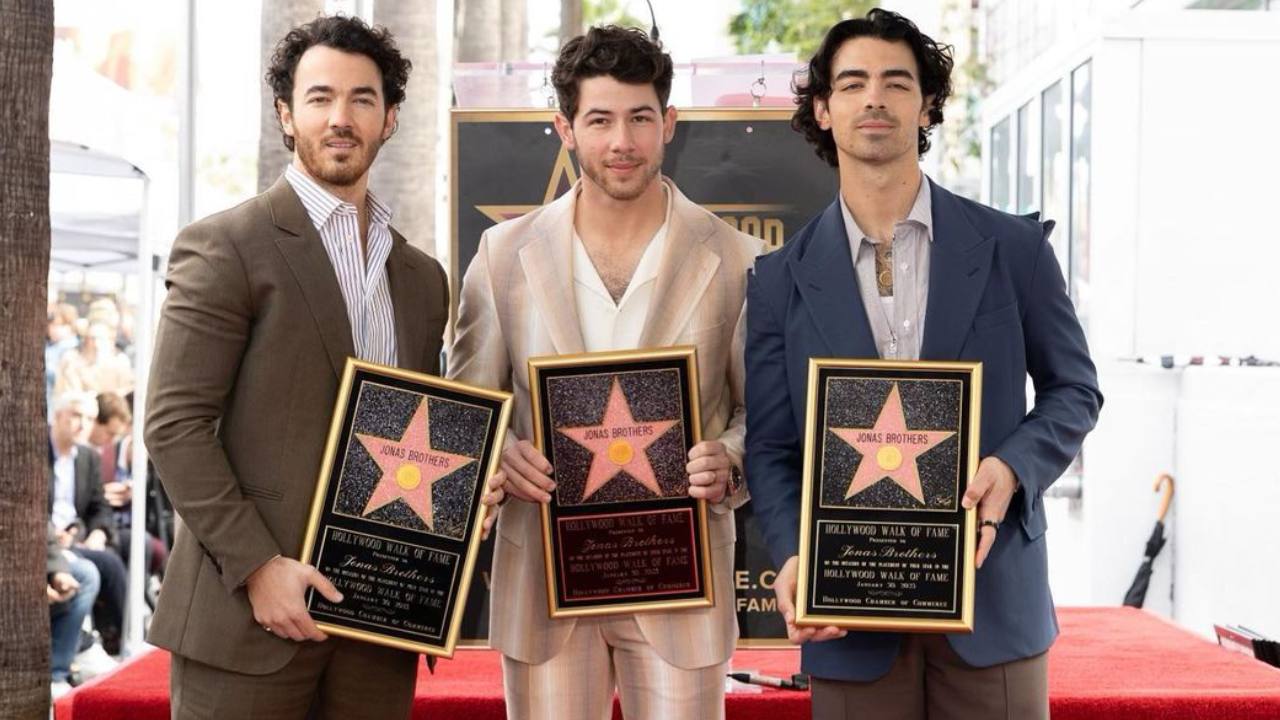 ¡Los Jonas Brothers ya tienen su estrella en el Paseo de la Fama de Hollywood!