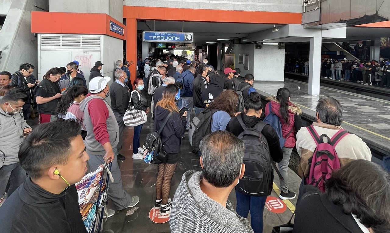 Línea 2 del Metro de CDMX: Reportan retrasos en servicio en ambas direcciones