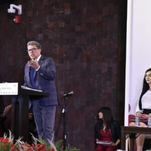 Monreal asegura que “honrará” el resultado de la encuesta de Morena para 2024