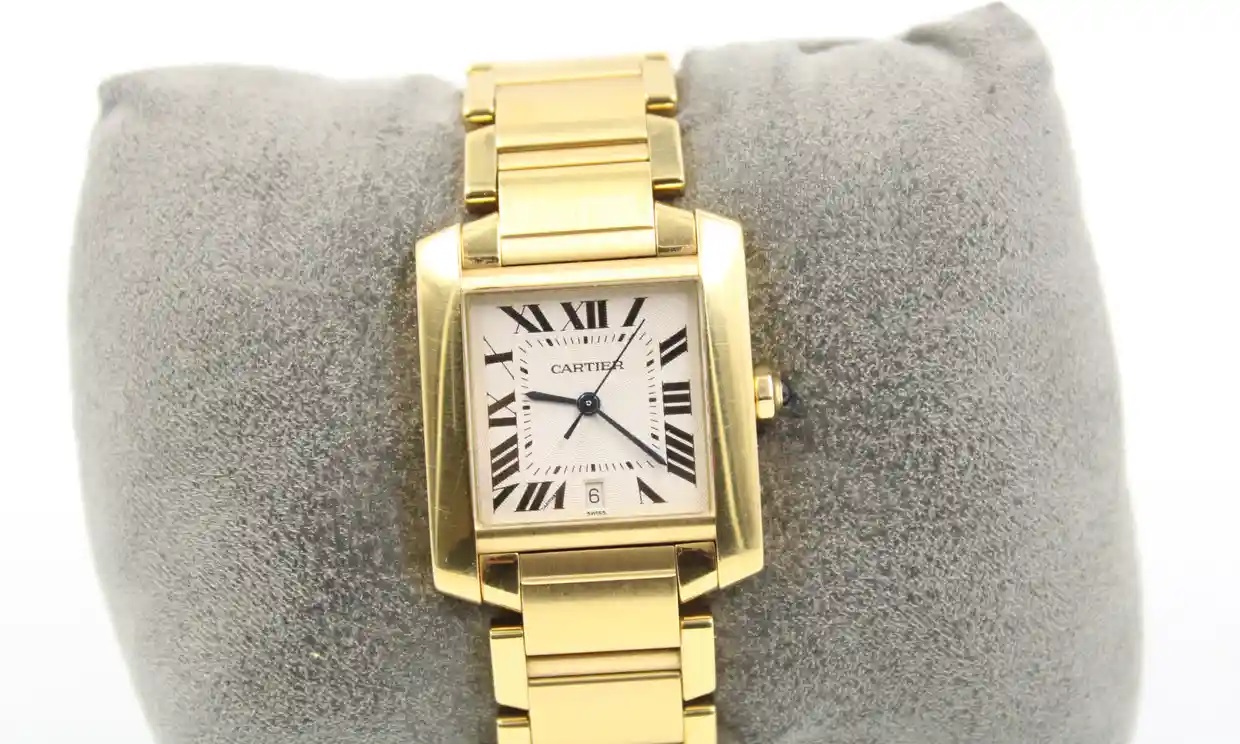 Una organización benéfica recauda 10 mil libras gracias a un reloj Cartier encontrado en una bolsa de donaciones
