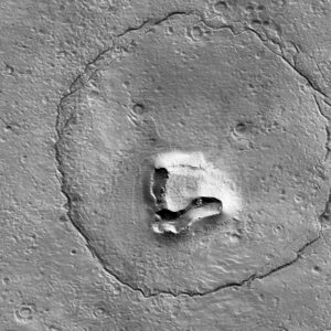 ¿Un oso en Marte? Investigadores descubren su rostro en la superficie