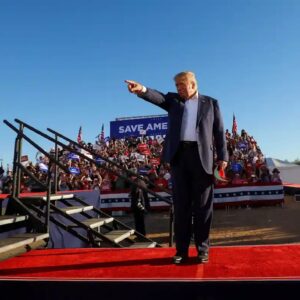 Revelado: Trump donó en secreto un millón de dólares a la desacreditada ‘auditoría’ electoral de Arizona