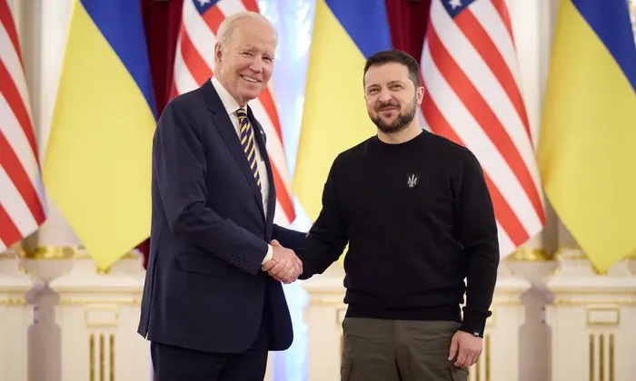 Joe Biden, presidente de EU, visita Kiev en una muestra de apoyo a Ucrania