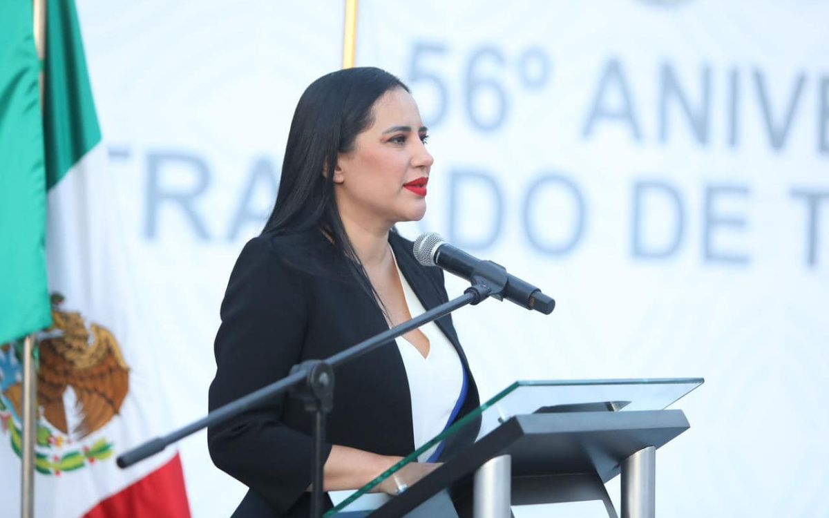 Vecinos y concejales van por revocación de mandato de Sandra Cuevas