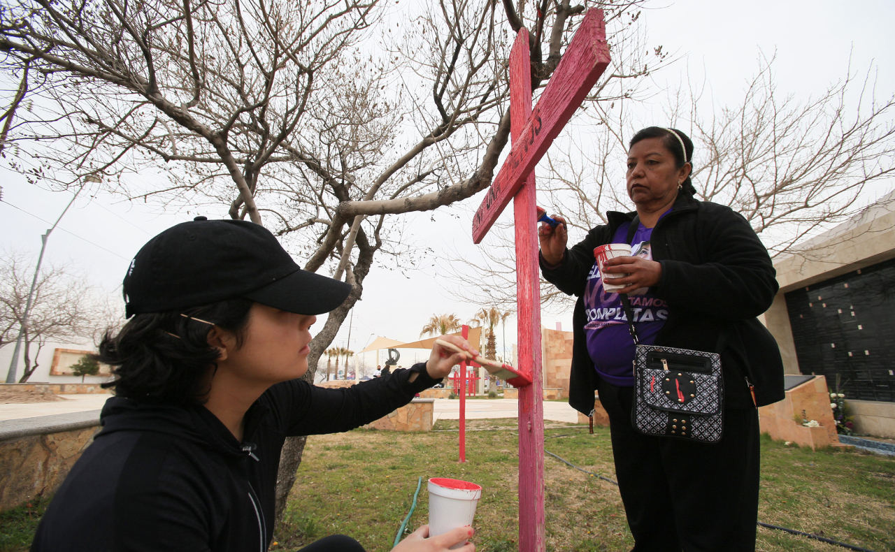 ‘Ni una más’ exigen activistas en Cd. Juárez previo al 8M