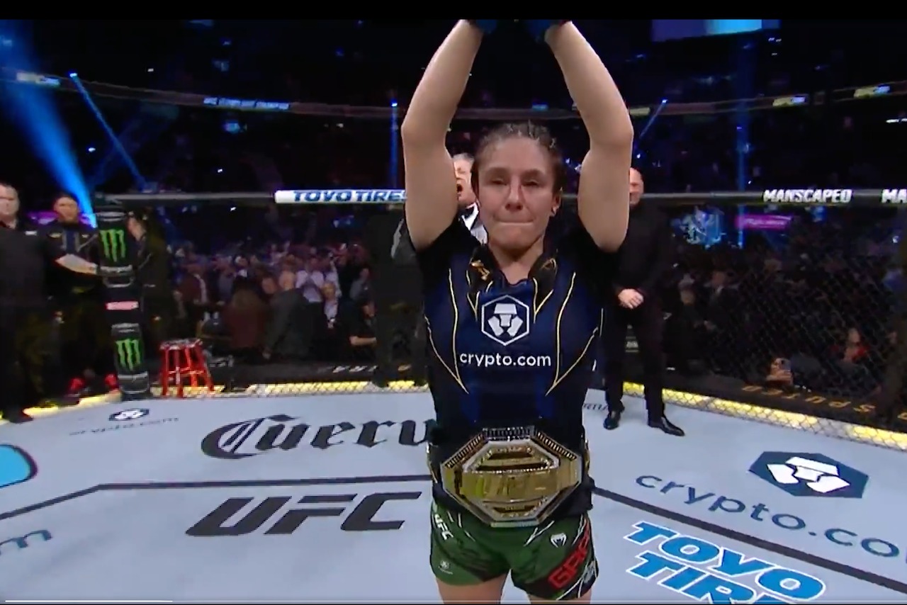 La mexicana Alexa Grasso se lleva el título mosca de la UFC 285
