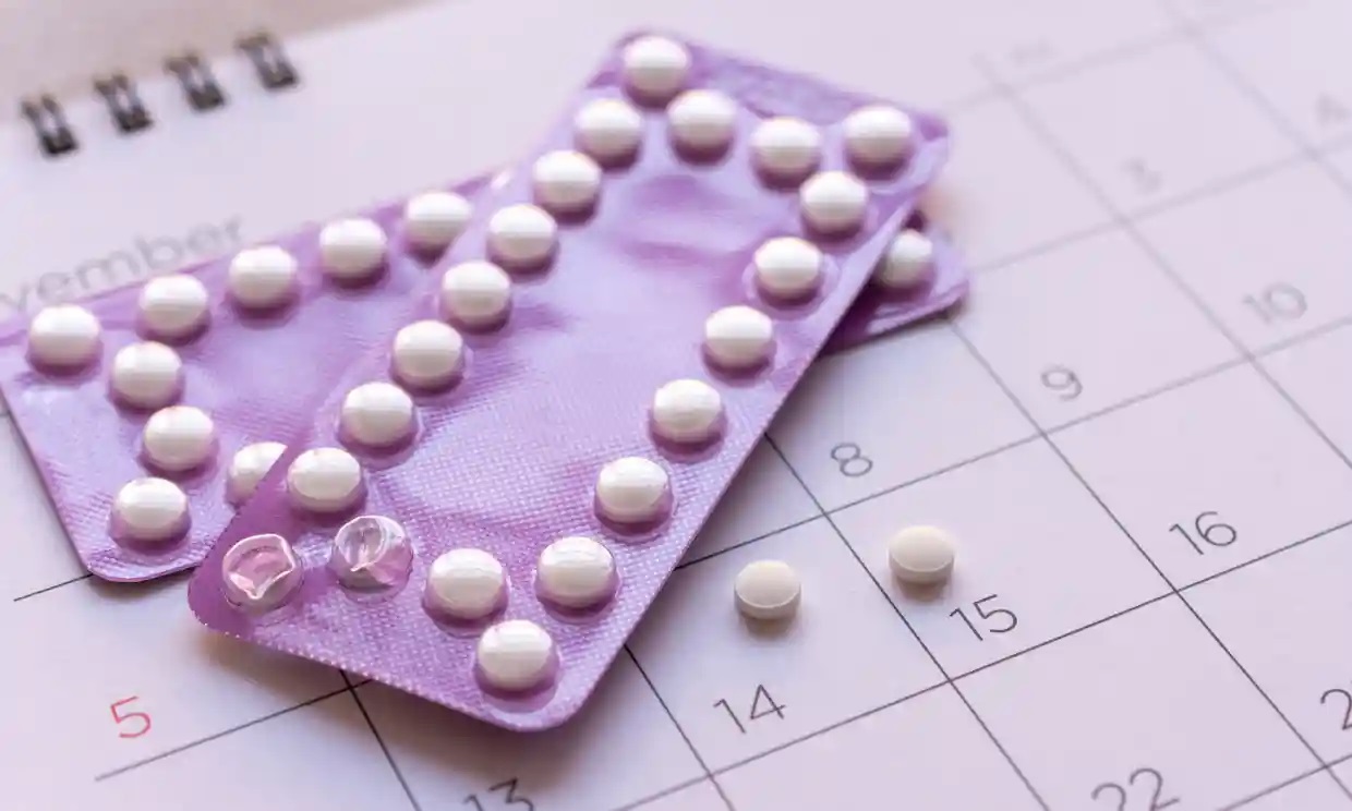 Todos los anticonceptivos hormonales ‘conllevan un ligero mayor riesgo de desarrollar cáncer de mama’