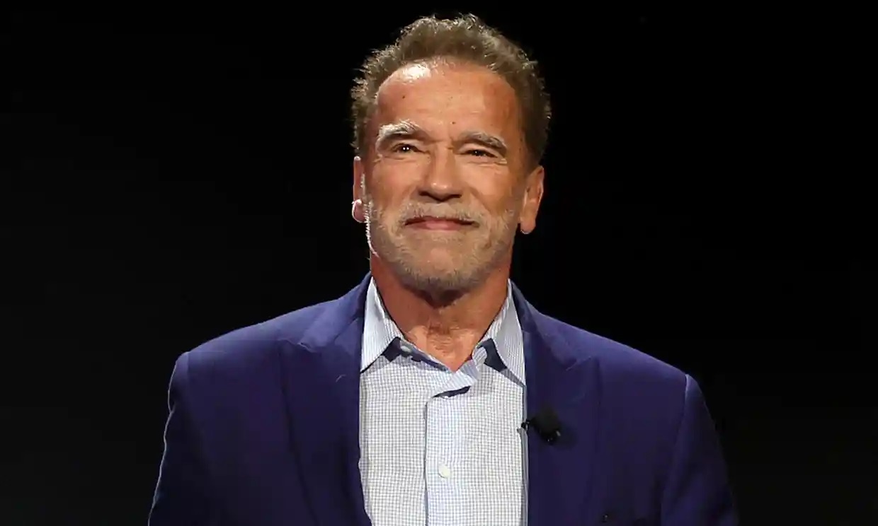 Schwarzenegger se lanza contra antisemitas y discursos de odio