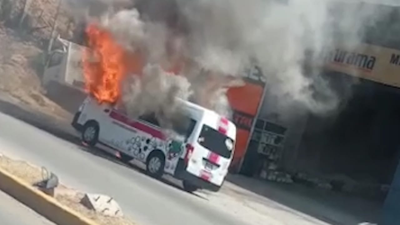 La guerra en Michoacán: balaceras, asesinatos, quemas de vehículos y OXXO…