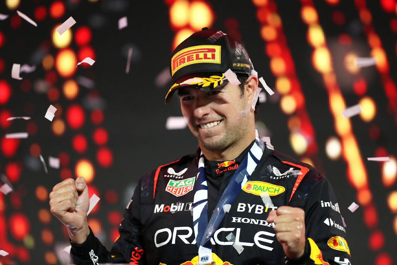 ¡Histórico! ‘Checo’ Pérez entra al top 10 de pilotos con más puntos en la historia de la F1