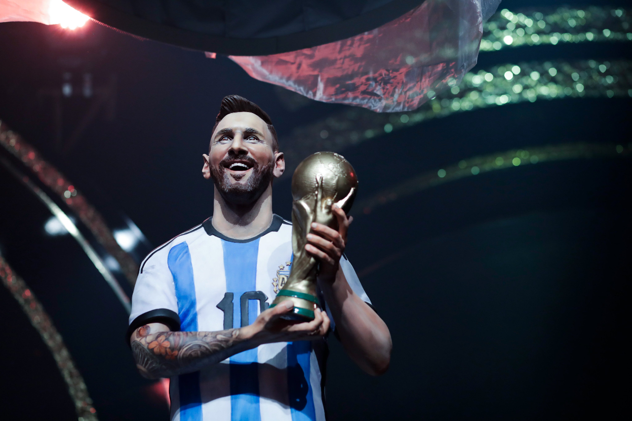 La Conmebol revela estatua en honor a Lionel Messi