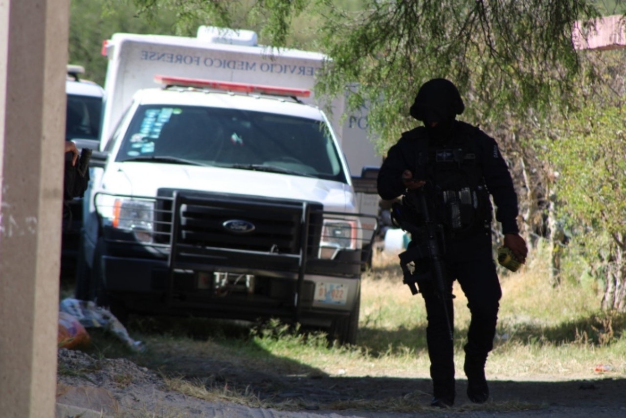 Los cuerpos de 10 personas son hallados en dos fosas clandestinas en Michoacán