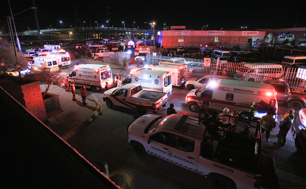 Once migrantes siguen hospitalizados tras incendio en Ciudad Juárez