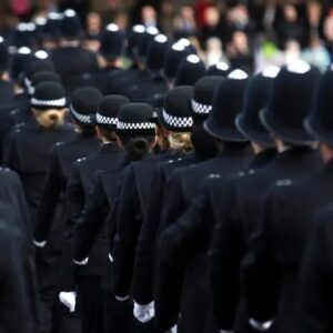 Policía de Londres es racista, misógina y homofóbica, informe