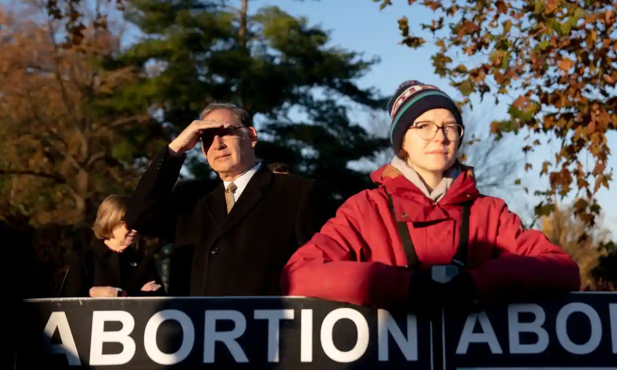 Republicanos promueven catalogar el aborto como homicidio