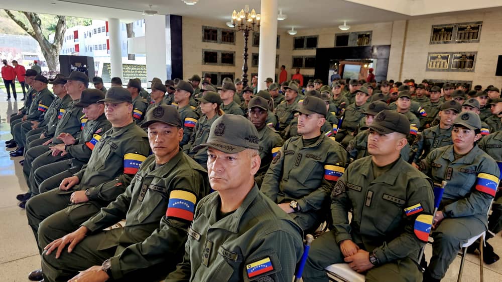 Venezuela despenaliza la homosexualidad en las Fuerzas Armadas