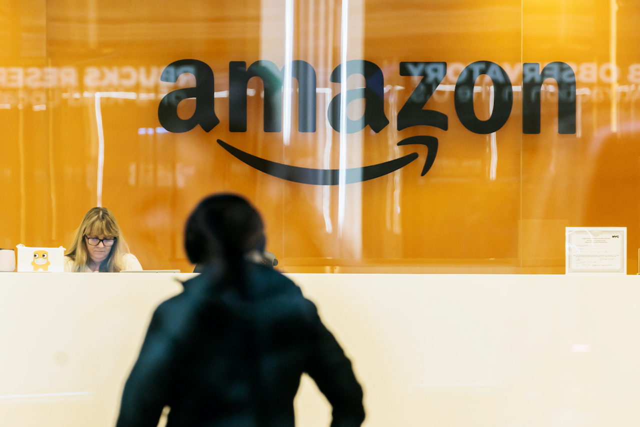 Amazon pasa a números verdes y gana 3.1 mmdd en primer trimestre de 2023