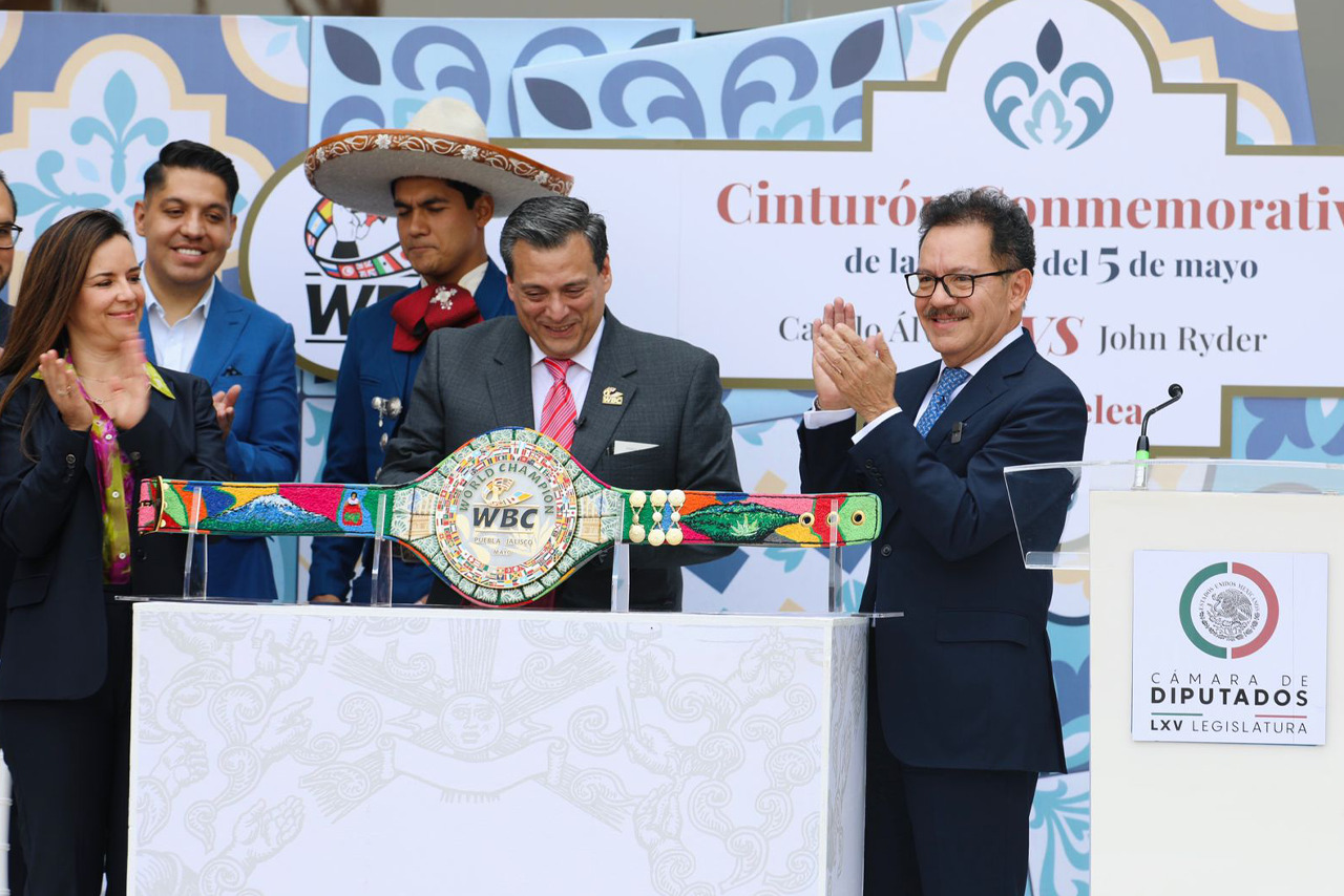 ‘Canelo’ vs Ryder: Revelan cinturón conmemorativo ‘Puebla-Jalisco’ para el ganador