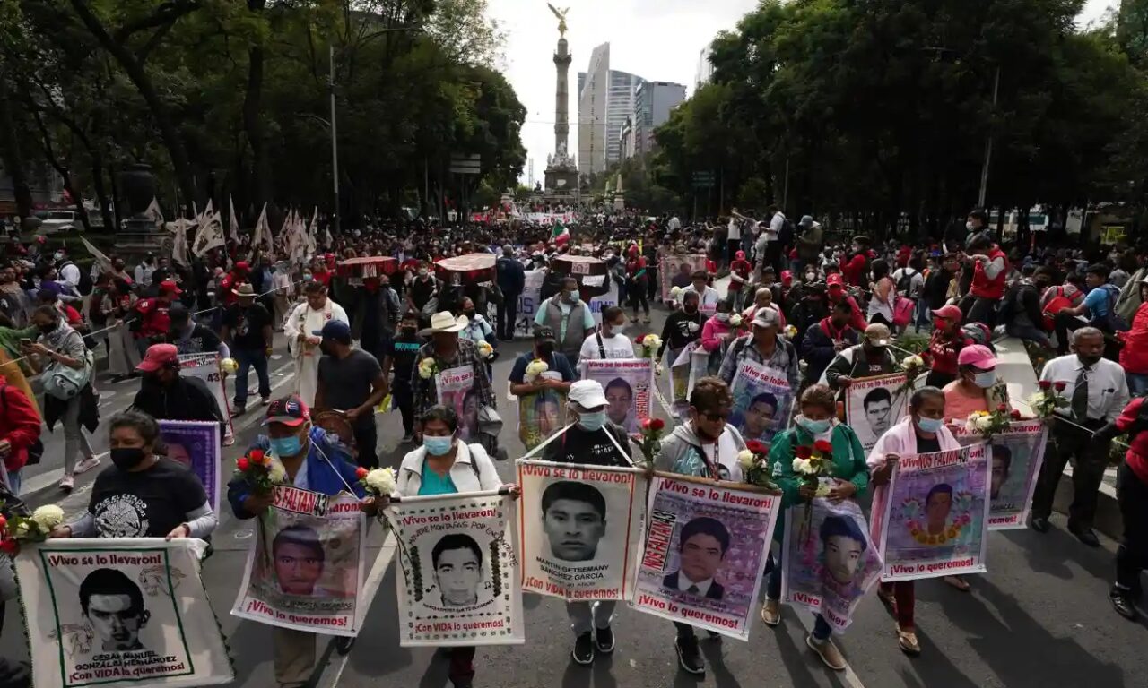 Caso Ayotzinapa: El Ejército ignoró advertencias sobre los cárteles antes de la desaparición de los 43