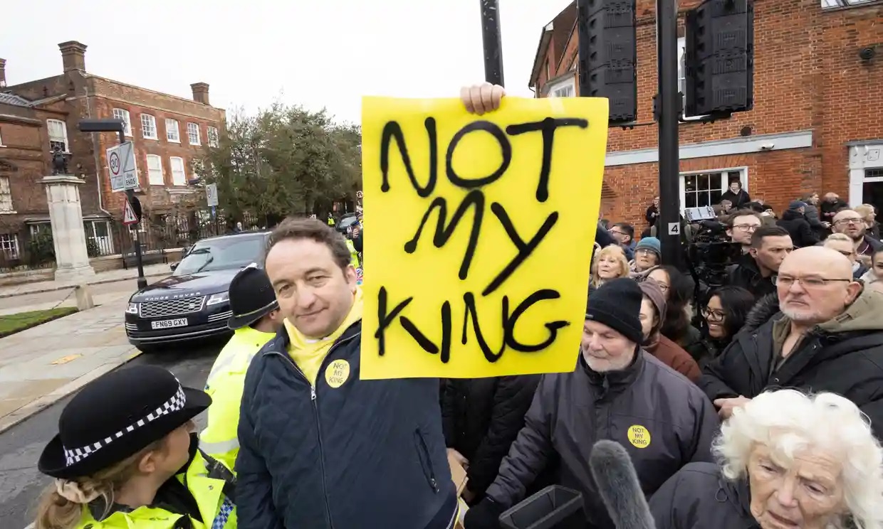 ‘No es mi rey’: Grupo antimonárquico alista protesta contra coronación del rey Carlos