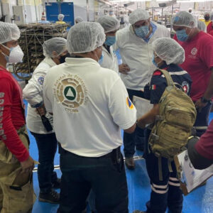 Diez empleados del sector alimentario resultan intoxicados en Colima
