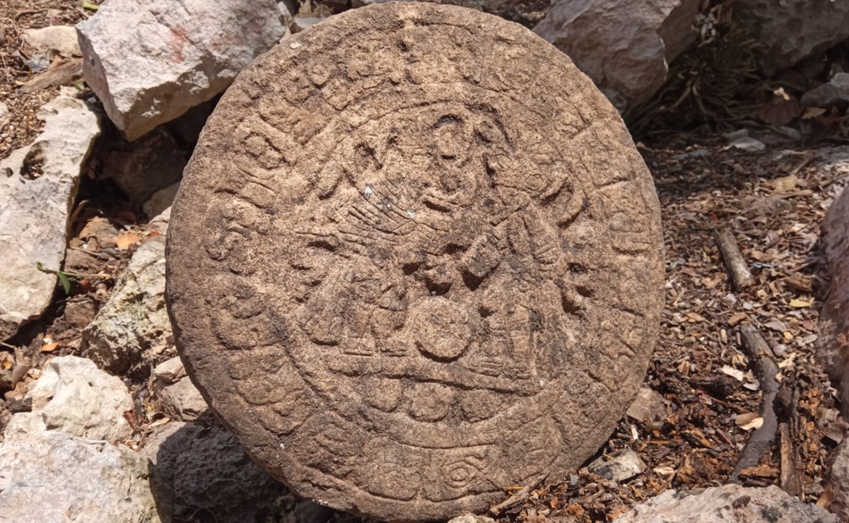 Arqueólogos descubren marcador de Juego de Pelota en Chichén Itzá