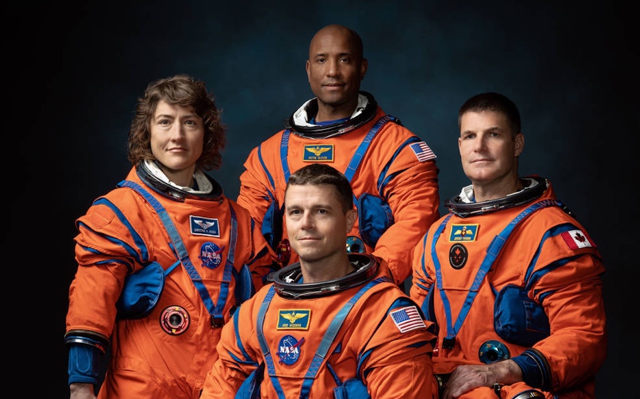 La NASA revela la tripulación para viaje alrededor de la Luna