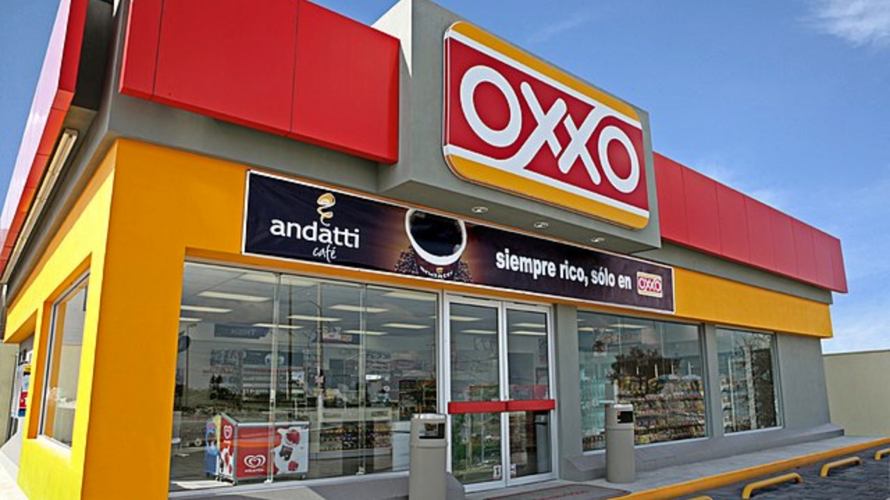 Alfonso Durazo busca prohibir los Oxxos en pueblos de Sonora