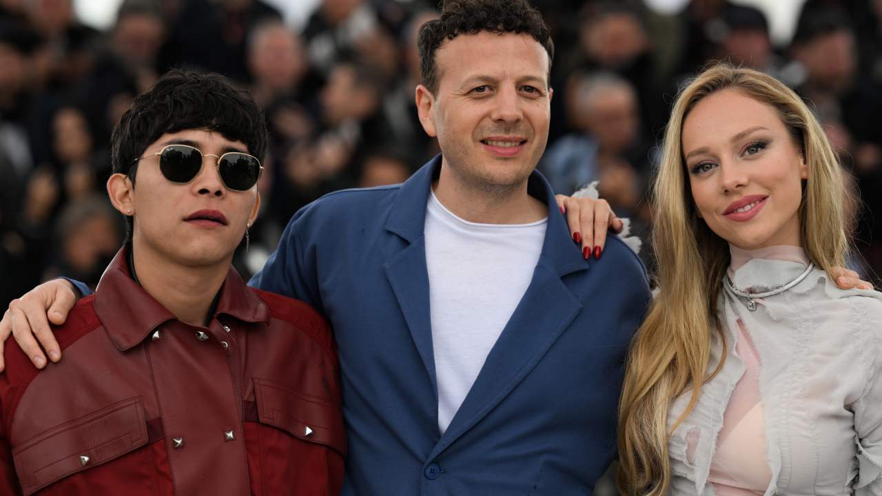 Ester Expósito y Juan Daniel García se ‘gradúan’ con Amat Escalante en Cannes