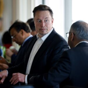 China se compromete ante Elon Musk a una ‘apertura de alto nivel’