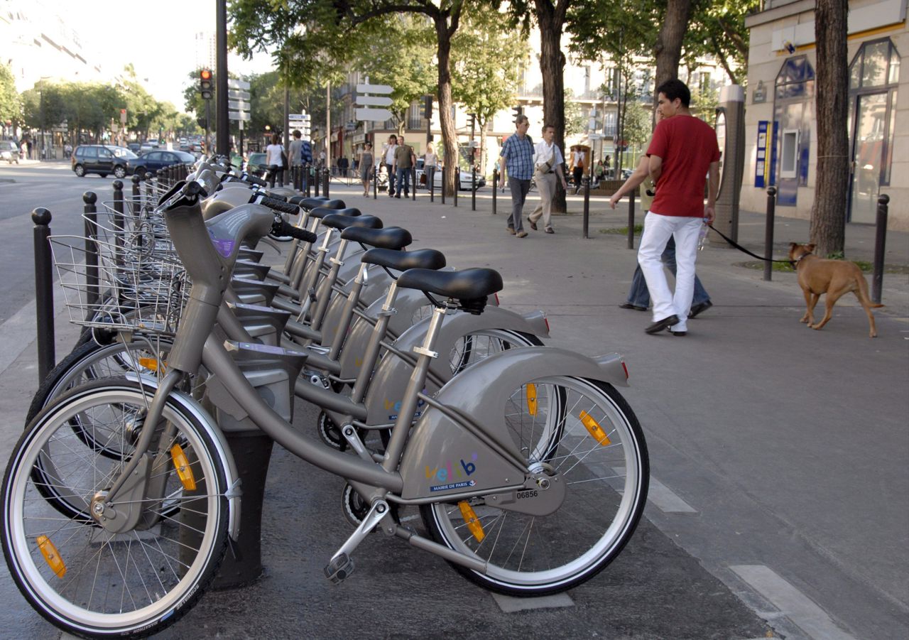 Francia invertirá 2,000 millones de euros para fomentar el uso de la bici